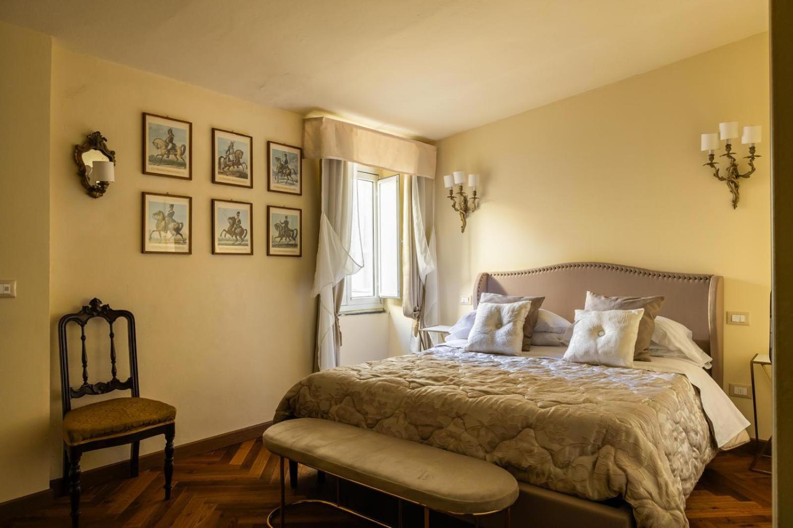 Palazzo Lari Sarzana Hotel Exterior photo
